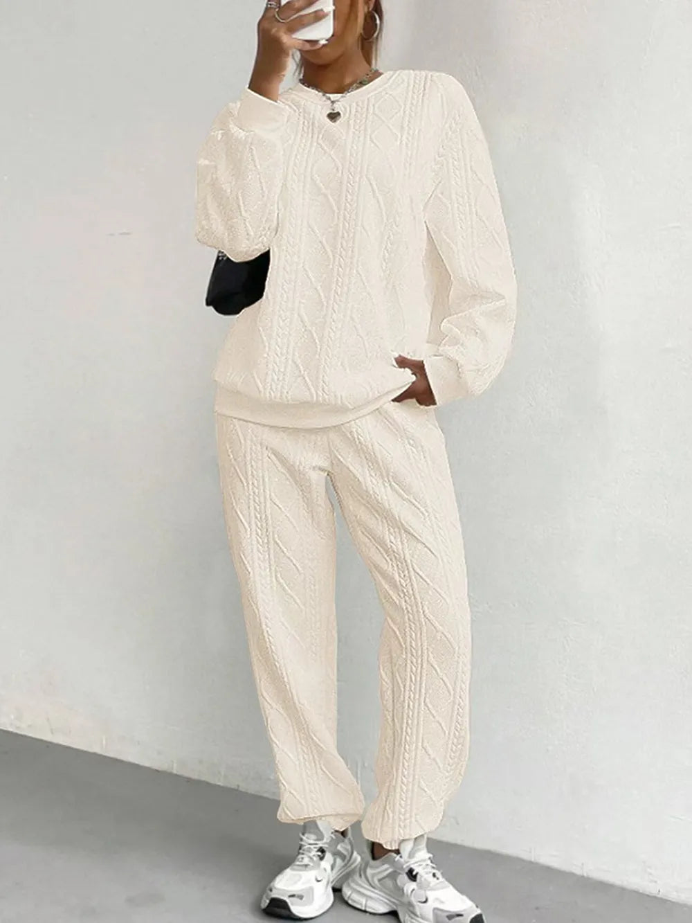 Ensemble texturé col rond et pantalon