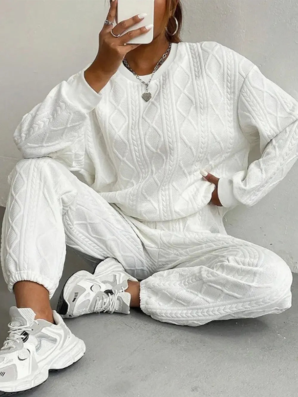 Ensemble texturé col rond et pantalon