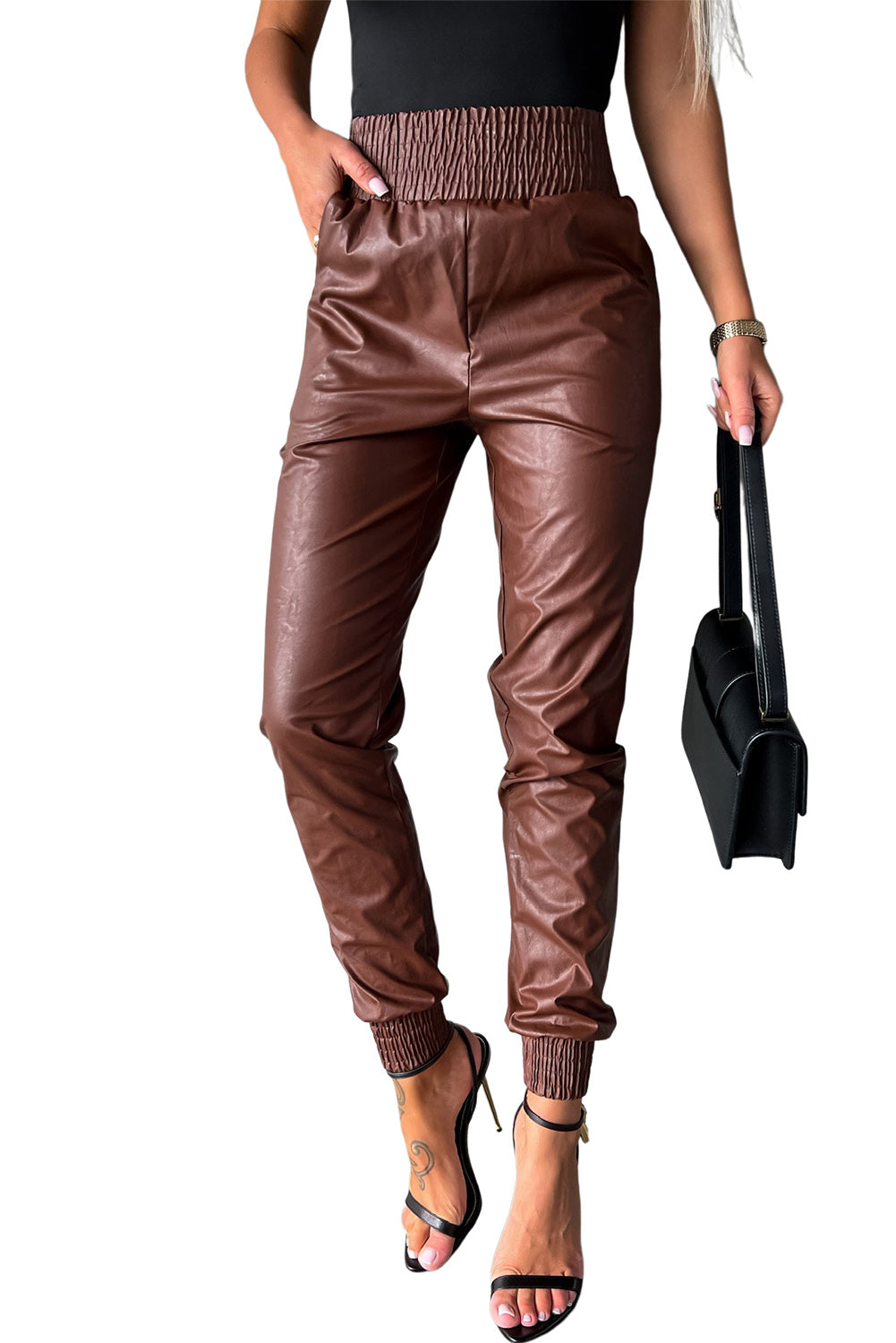 Pantalon skinny noir en simili cuir smocké